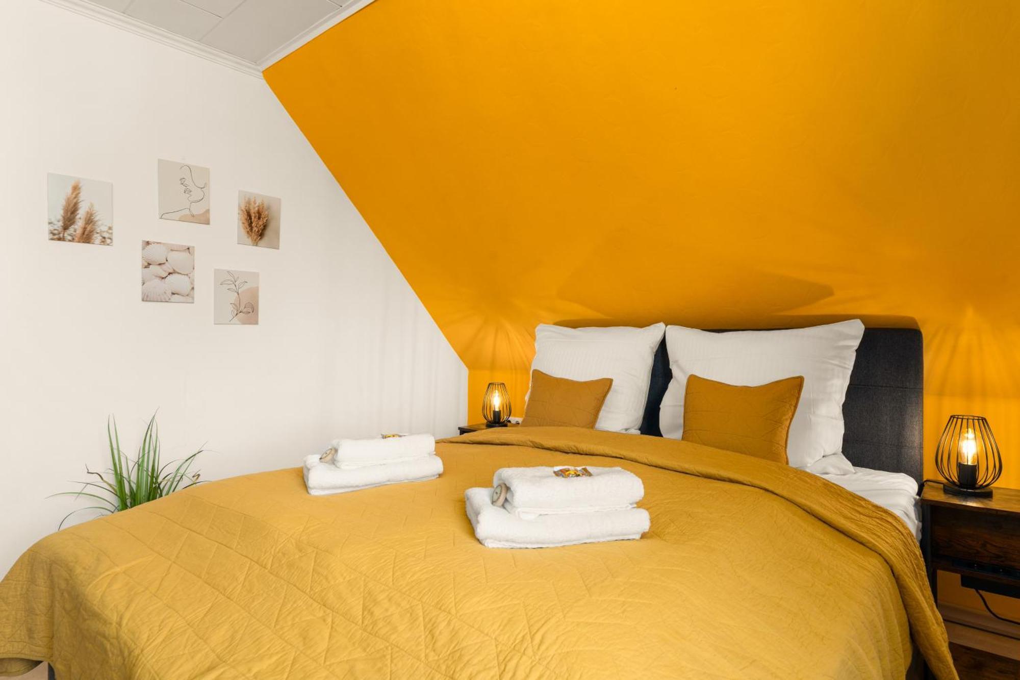 Immo-Vision - Natur Design Apartments, Parkplatz, Kueche Calberlah エクステリア 写真